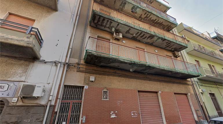 Appartamento 5 vani in Via Villa Glori 68