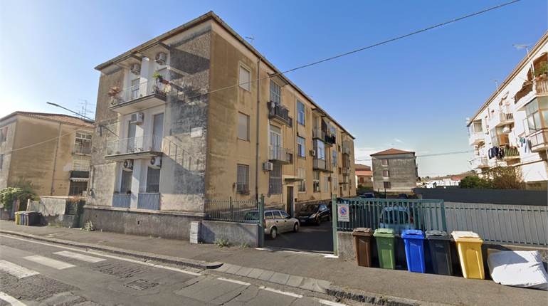 Appartamento 3 va in Via Filippo Eredia n. 33